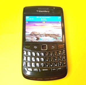 FULLY WORKING UNLOCKED BLACKBERRY BOLD 9780 QWERTY CELL PHONE BELL TELUS ROGERS - Bild 1 von 9