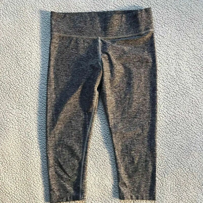 Leggings Victoria Secret Rosa Ultimate Yoga Spandex Gris Talla Pequeña Hasta la Rodilla Foto 1 de 4