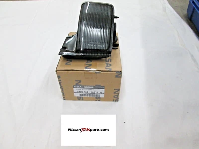 Genuine Nissan Skyline R32 Coupe Reverse light RH 26544-04U10 NEW - Image 1 of 4