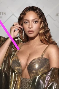 Photo taille au choix BEYONCE (1500) - Imagen 1 de 1