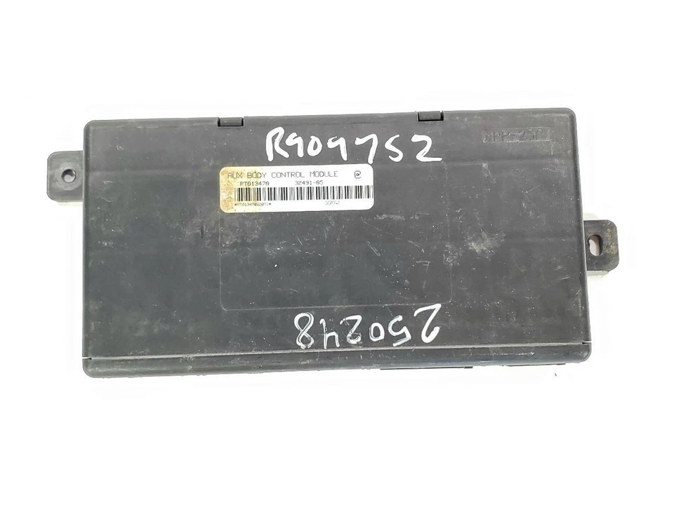 Módulo de computadora VPG MV-1 2012 OEM cuerpo auxiliar PT013470 Foto 1 de 4