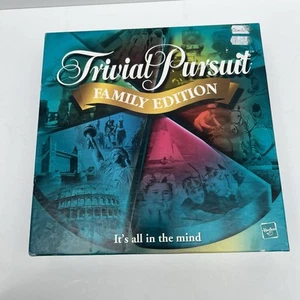 Trivial Pursuit Family Edition - Picture 1 of 7