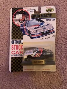 Road Champs 1992 #3000 *MARK MARTIN* Diecast 1:64 NASCAR #6 Ford Thunderbird