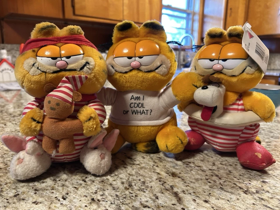 Paquete De 3 Peluche Dakin Vintage Garfield - 1 Nuevo Con Etiquetas Foto 1 de 1