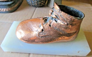 VINTAGE BRONZED COPPER BABY SHOE ON WHITE MARBLE PAPERWEIGHT, USED - Picture 1 of 4