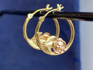 14K Yellow & Rose Gold Floral Hoop Earrings .97g Fine Jewelry Leverbacks - Picture 1 of 24