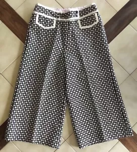 Pantalones gauchos recortados de mezcla de lana con patrón geométrico negro/crema Sara Jane (4) - Imagen 1 de 5