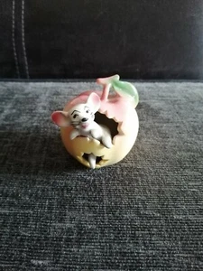 Foot In foot Out Mouse In Apple (1) - Picture 1 of 7