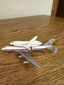 NASA LINTOY Boeing 747 5.5" & ERTL Space Shuttle Die Cast Metal 3" ~ Hong Kong - Picture 1 of 14