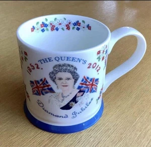 Queen Elizabeth II Diamond Jubilee Commemorative Mug - Picture 1 of 4