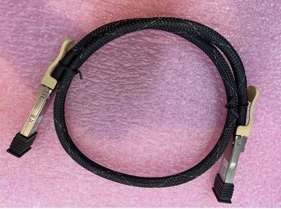 Cabo passivo genuíno Cisco QDD-400-CU1M 400g 1M - Imagem 1 de 1