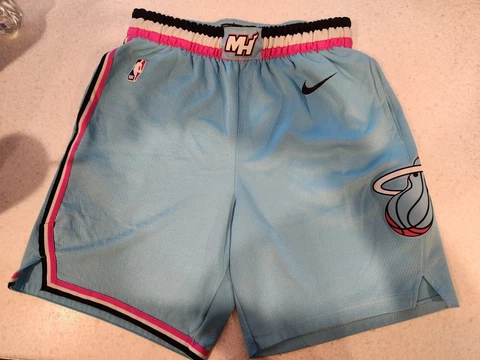 Nike NBA Miami Heat City Edition Swingman Shorts Size 38 Cover