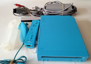 Console Nintendo Wii Bleu + 1 Télécommande + 1 Nunchuk RVL-101 PAL - Foto 1 di 9