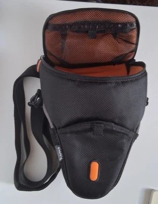 Hama Sorento Colt 60 Camera Bag  Case & Shoulder Strap Compact SLR / BRIDGE  - Image 1 of 4