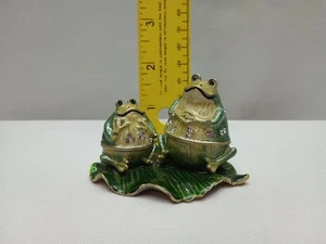 Two Funny Frogs Trinket Box - Picture 1 of 8