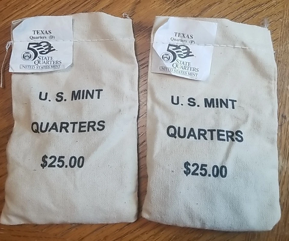 200 x 2004-D and P Texas State Quarters in Two Sealed $25 U.S. Mint Bags - Image 1 of 1