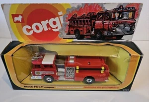 Vintage Corgi 2029 Mack Fire Pumper. Very good condition, boxed - Picture 1 of 6