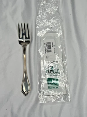 NUEVO Tenedor de ensalada individual Towle Old Newbury 6,75 pulgadas Sterling Foto 1 de 3