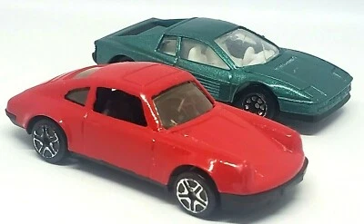 De colección Porsche 911 y Ferrari Testarossa Diecast Yat Ming 1:64 Rojo Verde Foto 1 de 4
