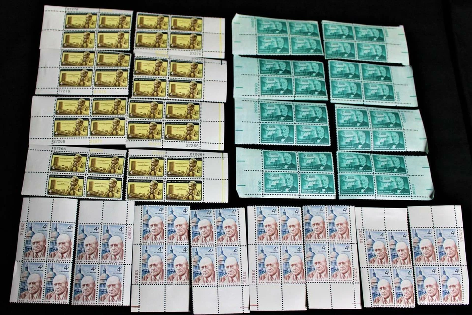 24 BLOCKS OF 4 (96 x 4 CENT U.S. POSTAGE STAMPS) 1961 SAM RAYBURN GEORGE NORRIS - Image 1 of 1