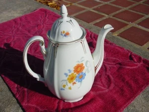 Vtg WWII Germany US Zone Porcelain Teapot - Picture 1 of 9