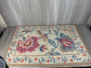COLONIAL WILLIAMSBURG FLORAL SMALL AREA RUG 24" X 35" Small Entrance Way - Picture 1 of 12