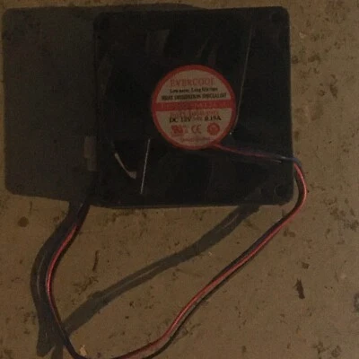 EVERCOOL 70x70x25mm DC 12v case Fan,EC7025M12CA - Image 1 of 4