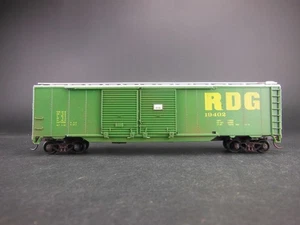 HO SCALE WEATHRED RDG 19402 READING 50' BOX CAR - Picture 1 of 4