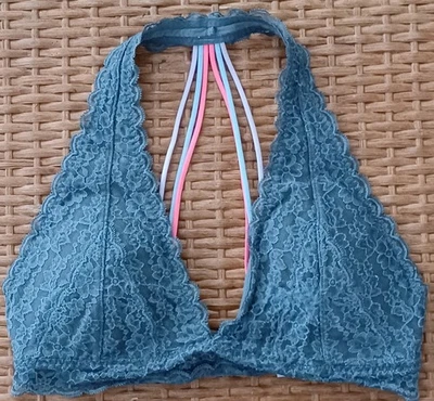 Sujetador Gill Hicks M Gris Encaje Inalámbrico Acolchado Correas Ajustables Cierre Espalda Usado en Excelente Condición Foto 1 de 4