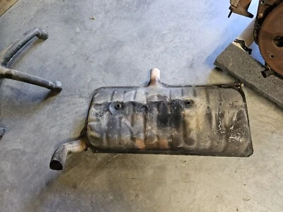  Silenciador de escape para Jeep Patriot Compass 2012-2017 2x2 Foto 1 de 2