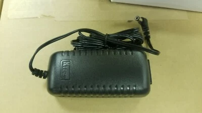 Fuente de alimentación conmutada adaptador de CA Ktec KSAFE1500120T1M2 15V 1.2A Foto 1 de 3