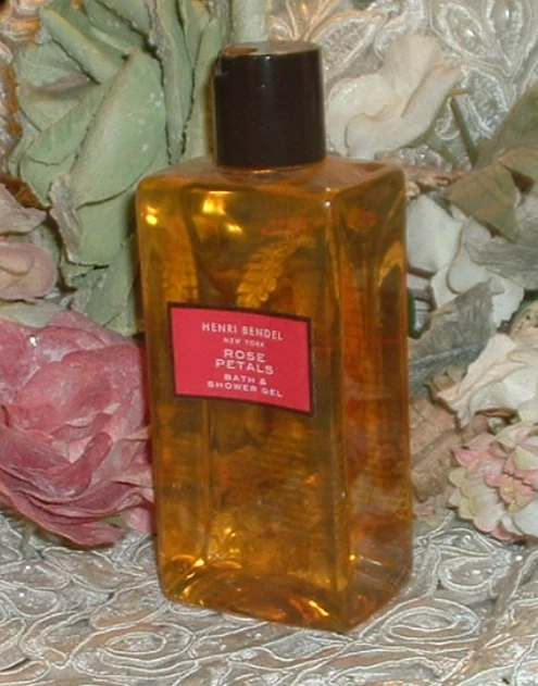 ~ HENRI BENDEL 玫瑰花瓣 ~ 8.5 盎司 ~ 淋浴凝胶 ~ 洗澡和身体工作 — 第 1/1 张图片