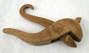 Vintage Carved Squirrel Wooden Nut Cracker Detailed Design Carved Unique - Picture 1 of 8