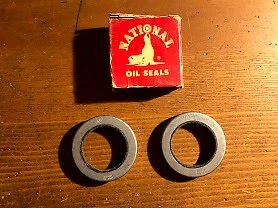 Sellos de aceite de rueda delantera NOS 1948-56 Studebaker Truck Champion Commander President Foto 1 de 2