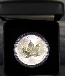 2021 $5 Fine Silver Coin Silver Maple Leaf - W Mint Mark - Picture 1 of 3