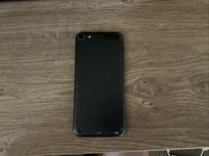 Apple iPod Touch 7th Generation FOR PARTS NOT WORKING - Picture 1 of 2