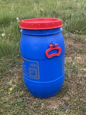 1 x 35kg / 40kg Used Blue Food Grade Plastic Barrel Feeder Water Butt Bait - Image 1 of 4