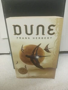 Dune (Spanish Edition) LAS CRNICAS DE DUNE Frank Herbert Trade Paperback VG COND - Picture 1 of 13