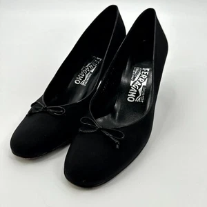 Salvatore Ferragamo Pumps Women's Size 6.5B Black Bow Detail DR 55701 Slip On - Picture 1 of 7