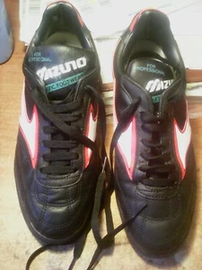 PRESTIGIOSE SCARPE VINTAGE ' MIZUNO ATHLETIC FOOTWEAR ' !! - Foto 1 di 20