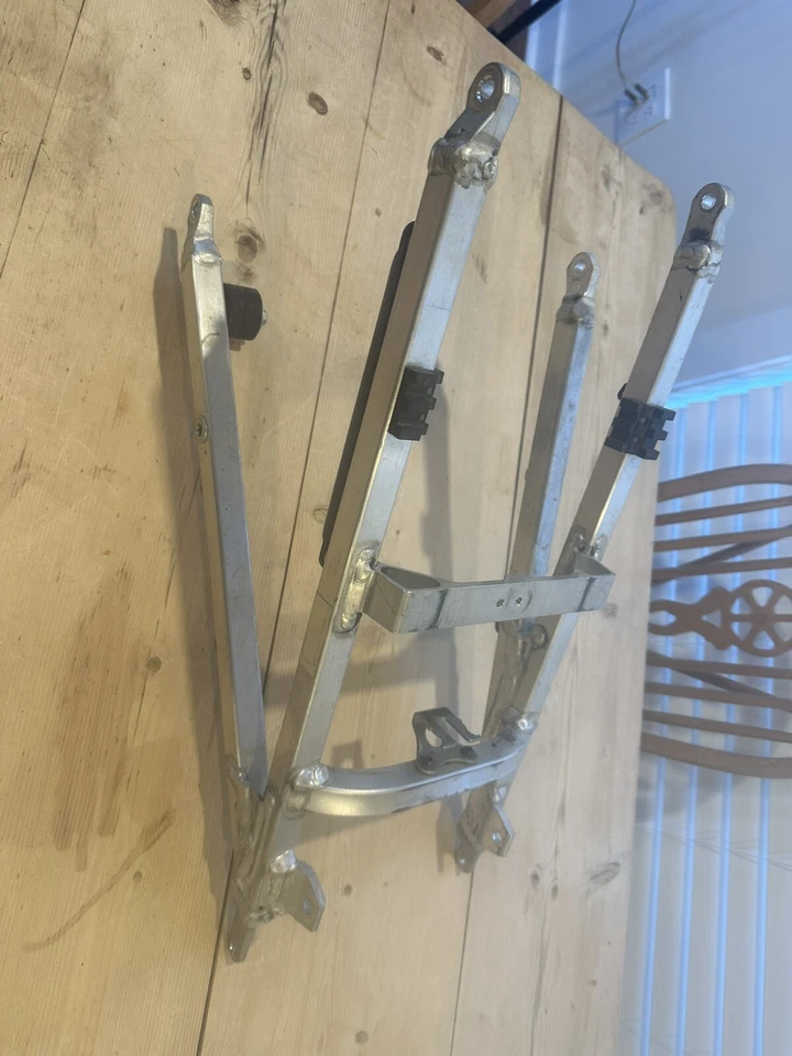 2014 - 2019 年雅马哈 YZ250F YZ450F WR250F WR450F 正品原始设备制造商复合子框架组件 — 第 1/4 张图片