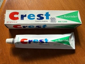 Vintage 70er Jahre Tube Crest Mint Zahnpasta 6,75 Oz NOS voll unbenutzt - Bild 1 von 7