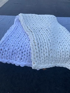 Bearaby Cotton Napper Throw 15 Lb Reta $269 Cloud White And Ivory Two Tone - Picture 1 of 7