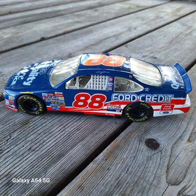 1999 Hasbro Dale Jarrett #88 Ford Diecast Car - Image 1 of 3