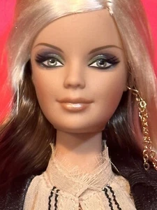 Mac Barbie Gold Label Collector Doll w Two Hair Colors NRFB(box Wear) 2006 New💄 - Picture 1 of 19