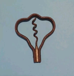 Antico apricavatappi pieghevole - Foto 1 di 5
