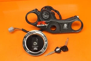 08-19 2017 SUZUKI GSXR 600 750 OEM IGNITION LOCK KEY SET W/ GAS CAP, UPPER TREE - Picture 1 of 17