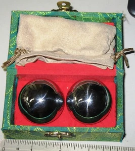 Pr 40 mm musical meditation Tai Chi bails silvr w/box & pouch Promotes dexterity - Picture 1 of 7