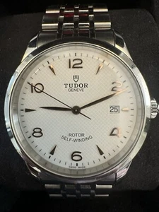 Tudor 1926 41mm Silver Dial Stainless Steel Bracelet 91650 Box & Papers 2023 - Picture 1 of 4