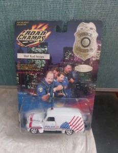Road Champs Hot Rod Series 1954 Chevy Panel Van City of Ferndale PD NIB 1:43 - Picture 1 of 10